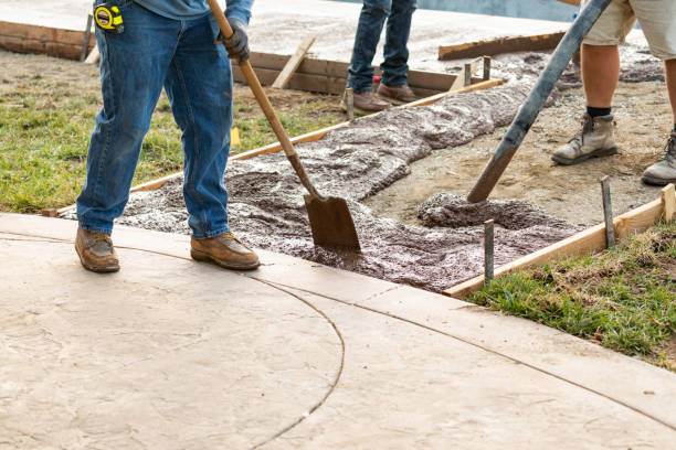 Best Concrete Sidewalk Installation  in Berkeley, MO